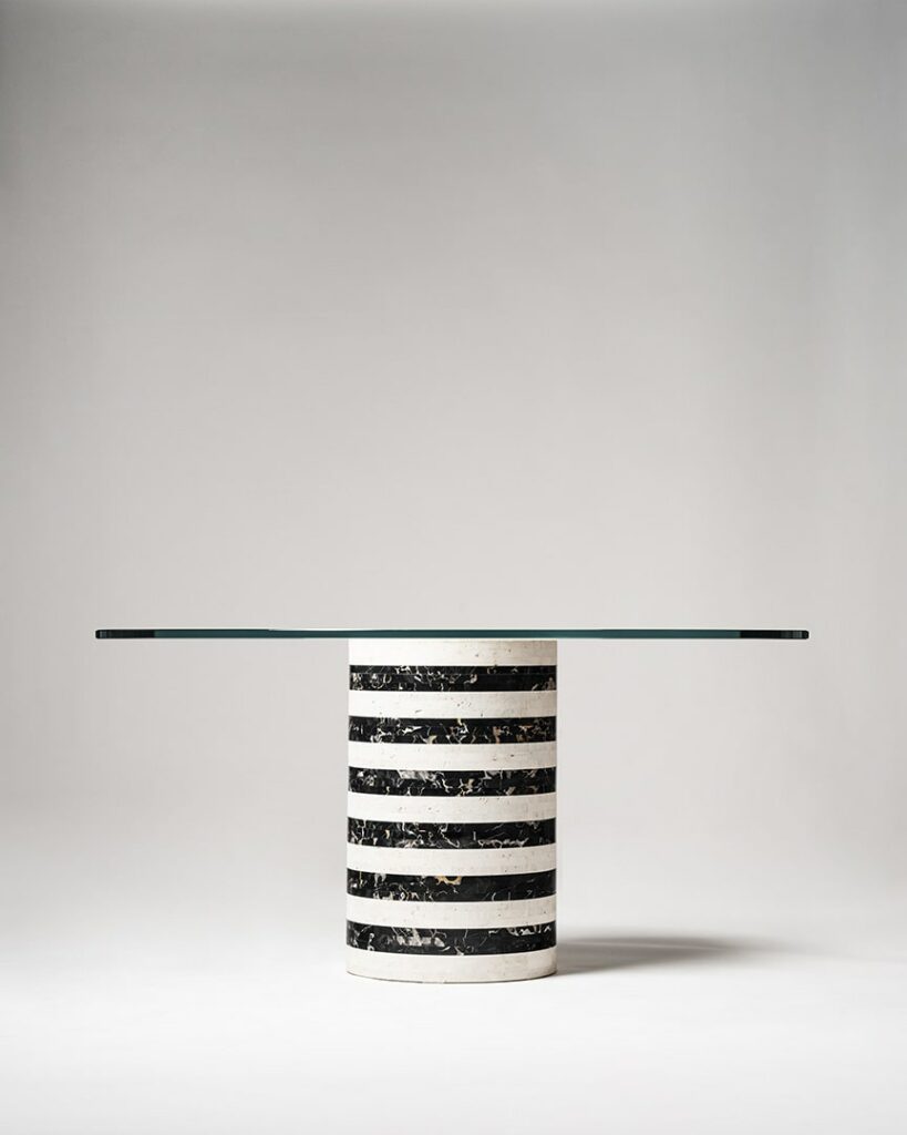 Architexture-living-table-front