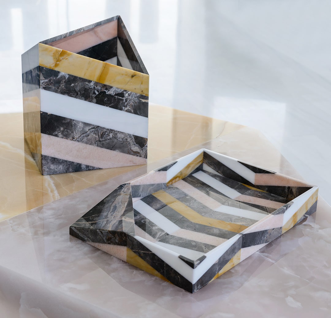 Earthquake-vase-budri-marmo-ambient