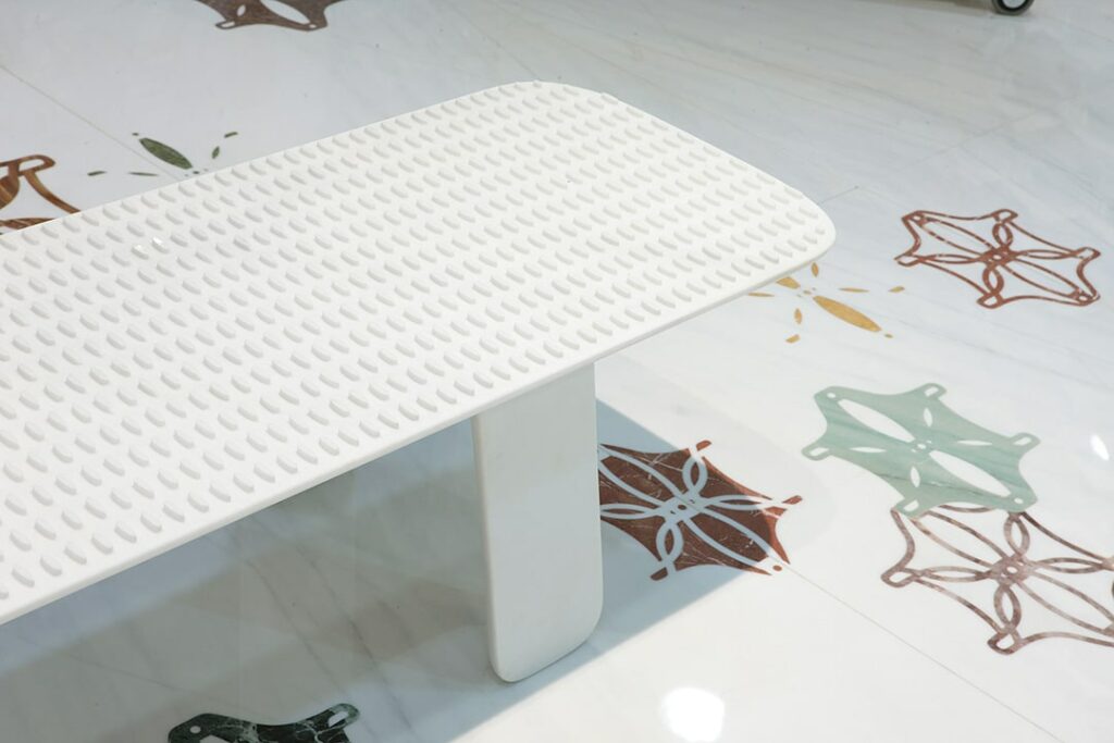 Marblelace-Fachiro-bench-detail-02