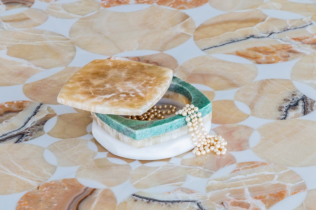 grace-jewel-box-ambient