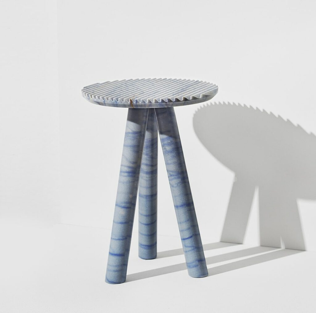 rabbet–azul-coffee-table